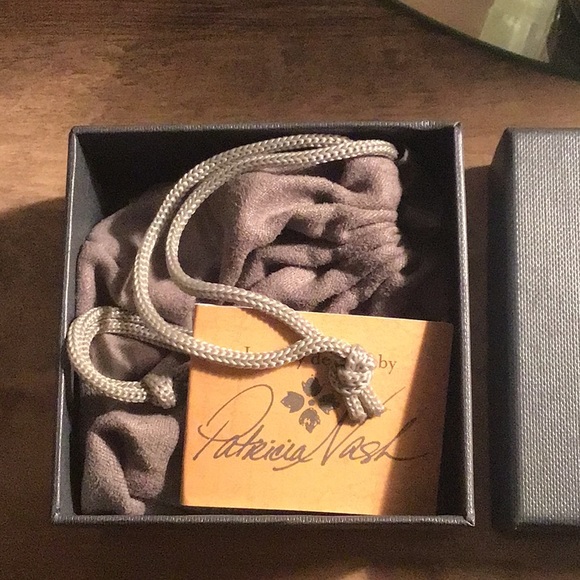 NEW Patricia Nash 🍋 reversible leather 31” necklace - Picture 2 of 6